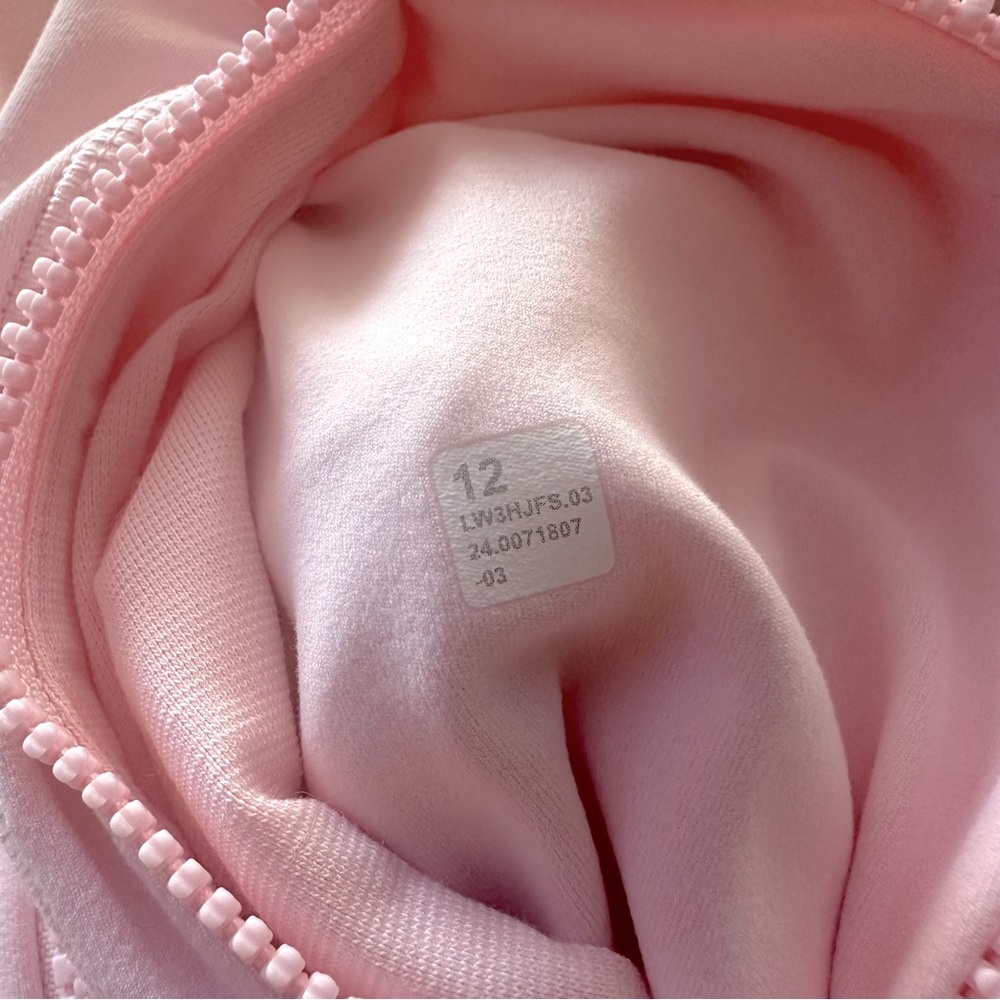 Lululemon π Define Cropped Jacket π©· Strawberry Milkshake - Picture 6 of 9